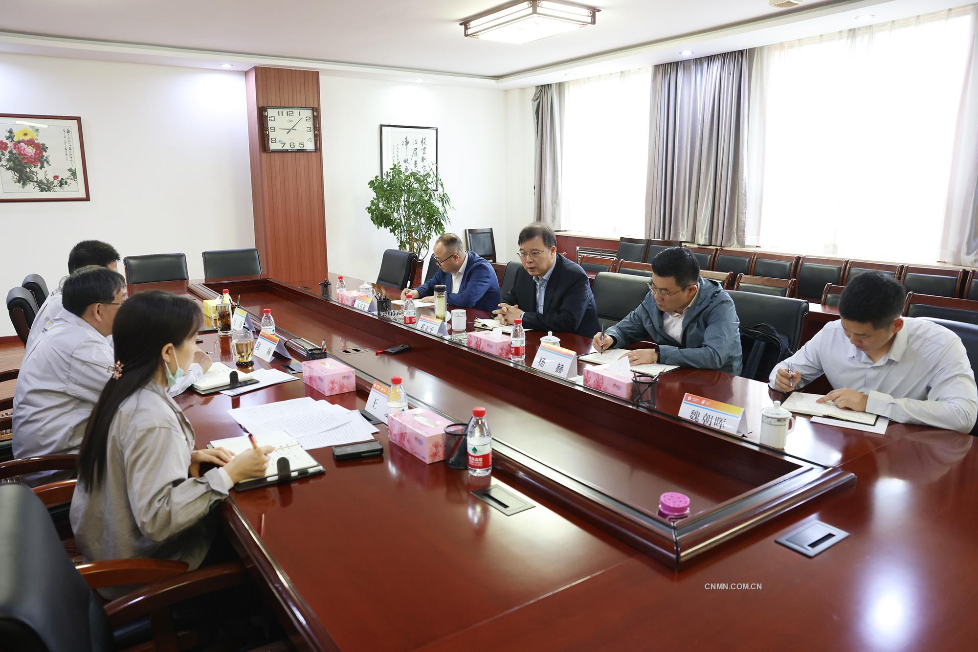 中國有色集團黨委書記、董事長奚正平赴中色東方1